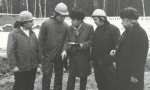 Начало строительства подземной части УНК 28 января 1983 года. Слева направо: Гаврилюк А.И., Тяпкин А.И.,  Коновалов П.И., Ясинский Б.Л., Мартынов В.И.