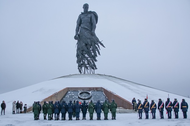 У мемориала Советскому солдату в Ржеве прошла первая в этом году присяга