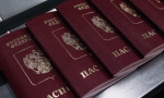 Российский паспорт. Фото: Дарья Ильина © ИА REX