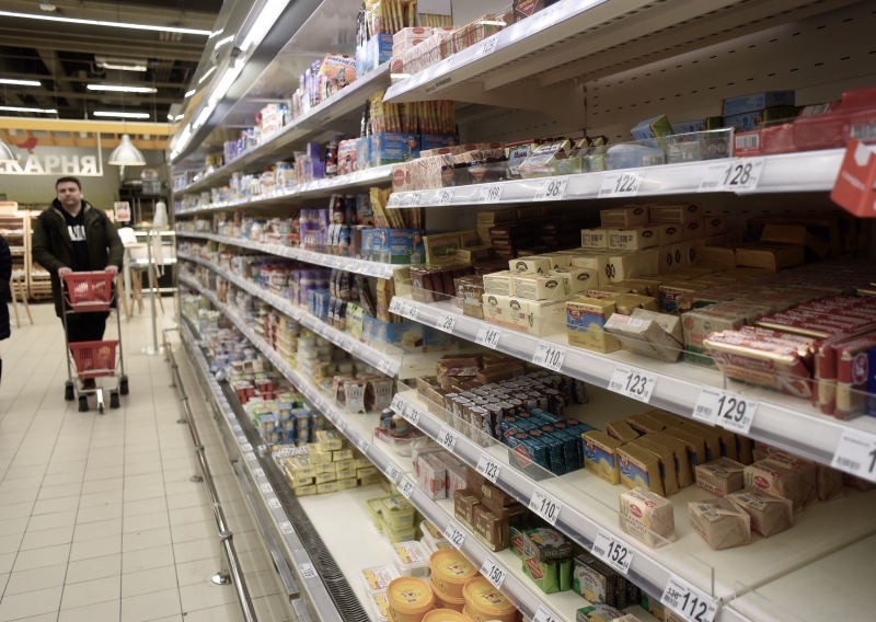 Магазин. Цены на продукты. Фото: Дарья Ильина © REX