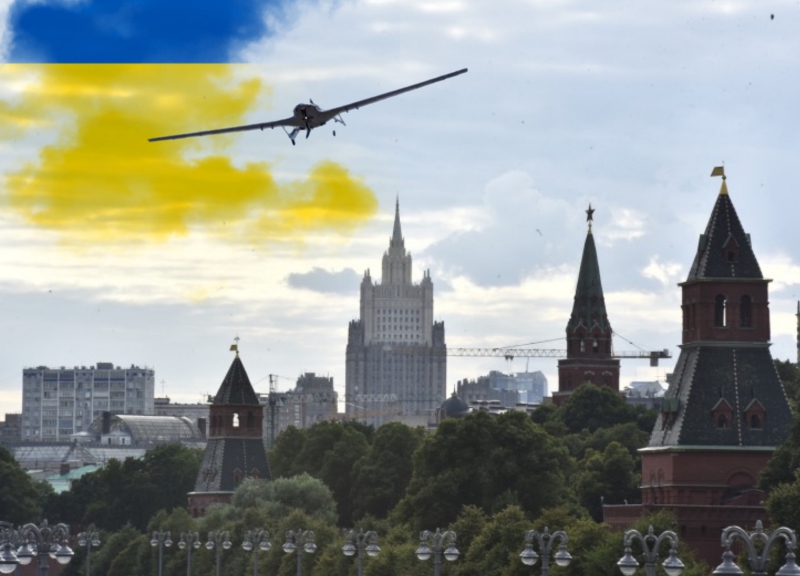 Атака беспилотника на Москву. Иллюстрация: REX