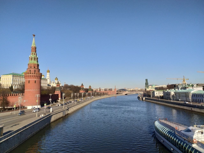 МЧС предупредило жителей Москвы о сильной жаре в течение трёх дней