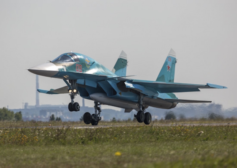 Истребитель-бомбардировщик Су-34. Фото :mil.ru