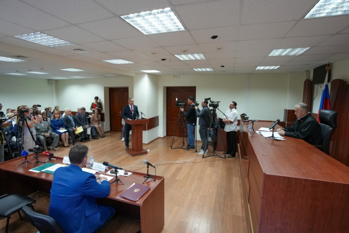 Владислав Шапша в зале суда. Фото пресс-службы губернатора и правительства Калужской области.