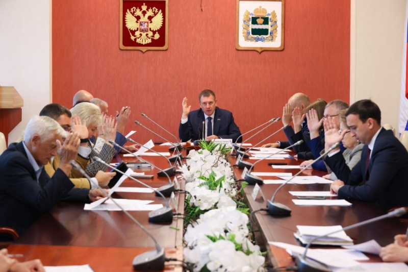 Заседание Совета областного парламента. Фото пресс-службы Законодательного собрания Калужской области.