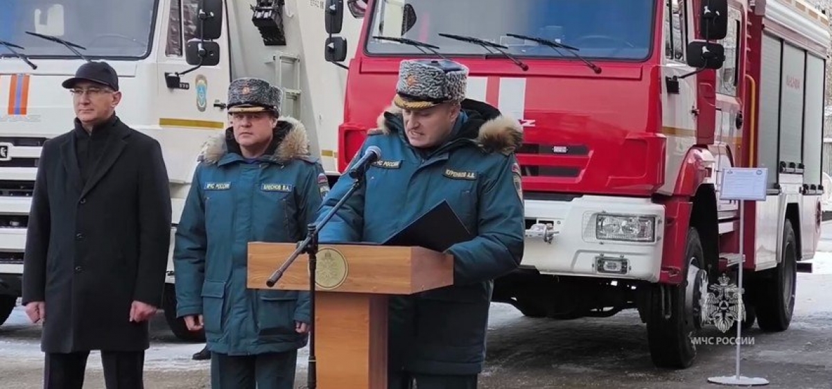 Глава МЧС России Александр Куренков передал новую технику калужским пожарным