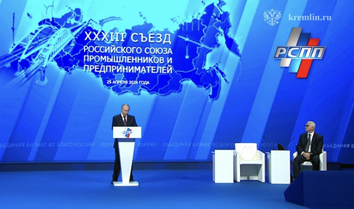 Путин заявил о масштабной расчистке нормативной базы